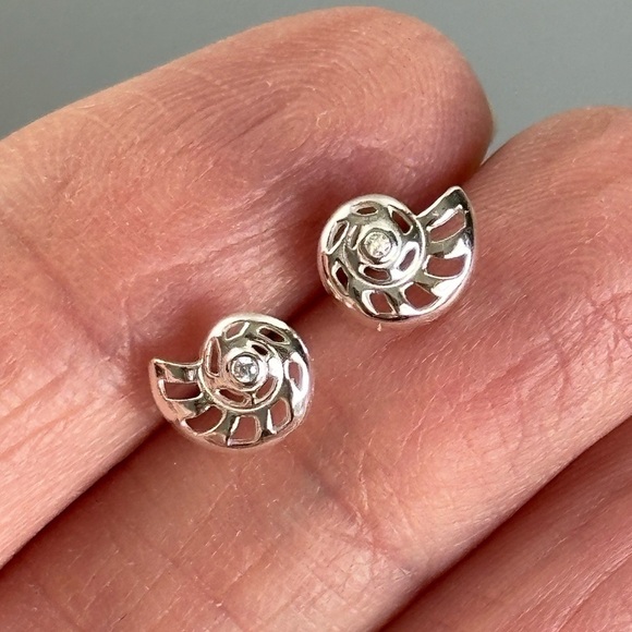 Sterling Silver CZ Sea Shell Earring - Picture 12 of 12